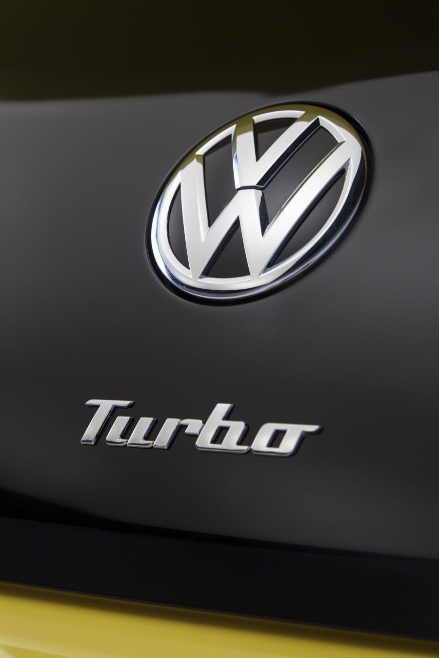  Volkswagen Beetle GSR Limited Edition 2013 года  (фото 12 из 26)